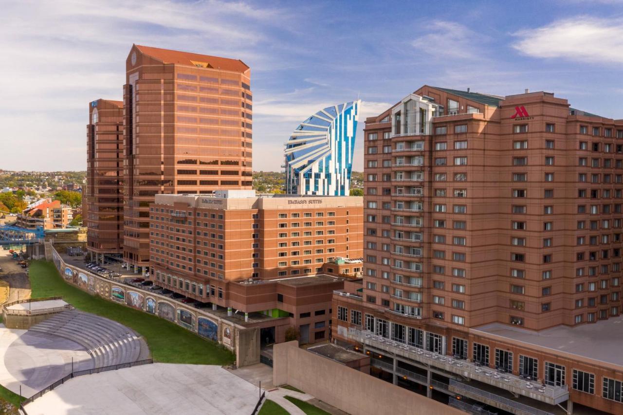 Cincinnati Marriott At Rivercenter Covington Exterior photo