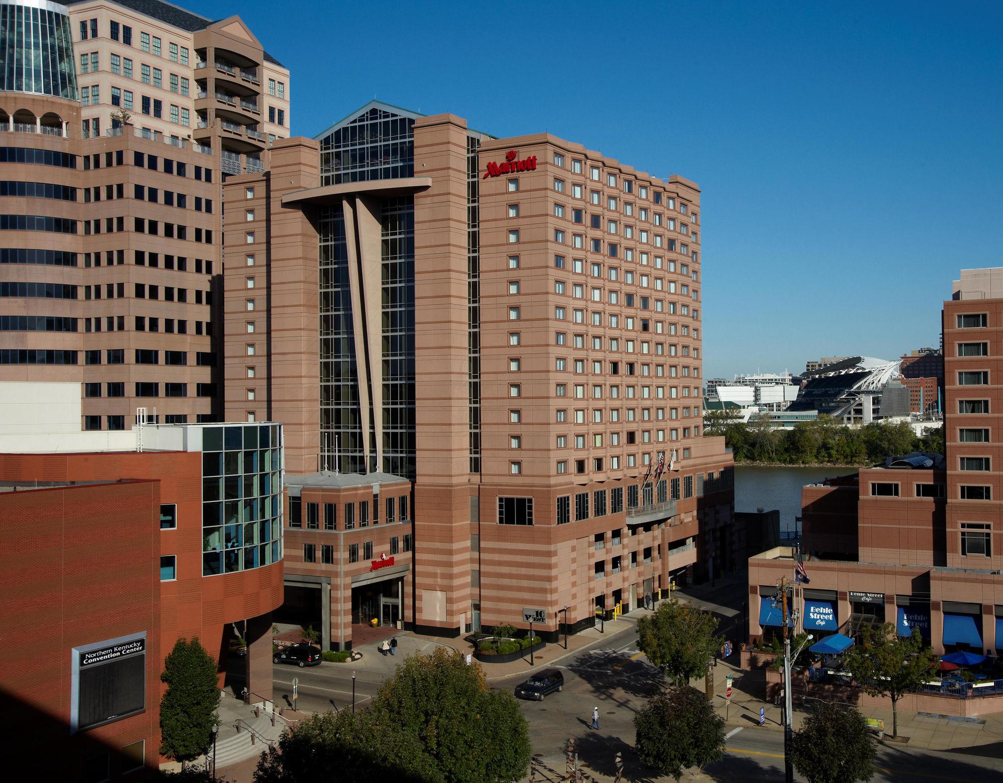 Cincinnati Marriott At Rivercenter Covington Exterior photo